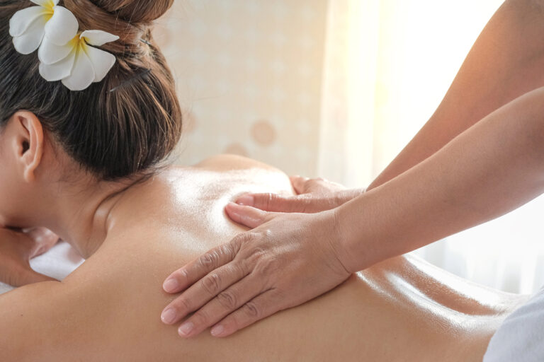 11 Science-Backed Benefits Of Deep Tissue Massage